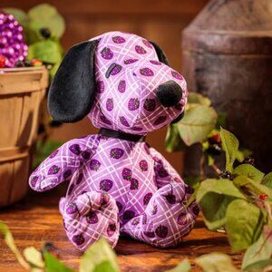 Boysenberry Snoopy Knotts Berry Farm Peanuts plush